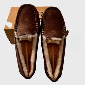 NWT, UGG Ansley slipper, Sz 11